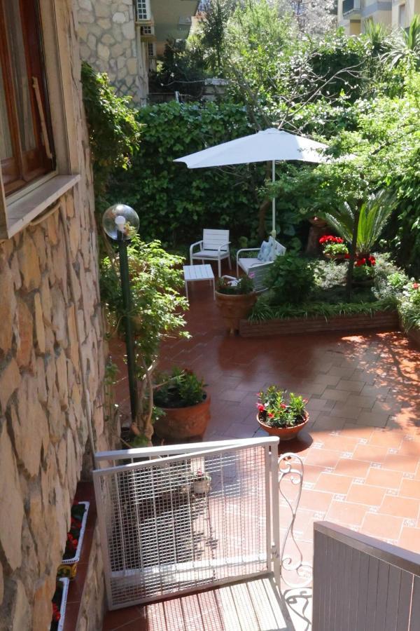 Apartment Garden House Giulia Sorrent